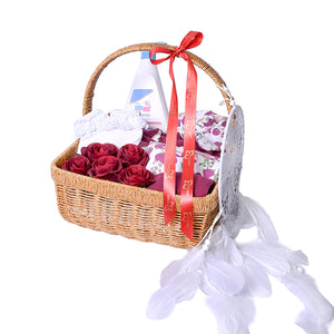 Dreamy Blooms Baby Hamper