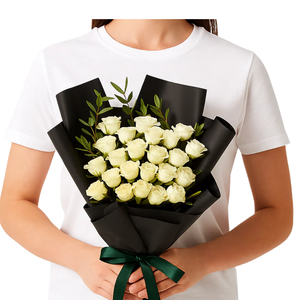 Vanilla Charm – 23 Cream Spray Roses Bouquet