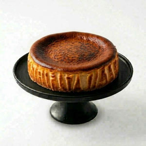 Basque Cheese Ramadan Cake