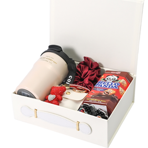 Cream Sweet Hamper