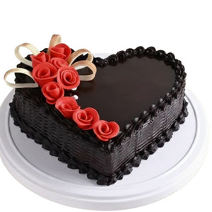 Elegant Floral Cake & Shimmering Red Roses