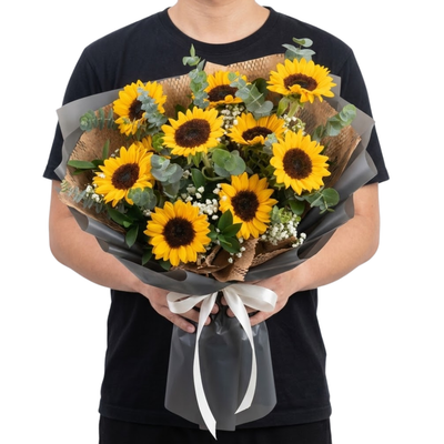 Midnight Sunshine Sunflower Bouquet