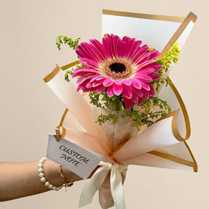 Magenta Solo Gesture Bouquet
