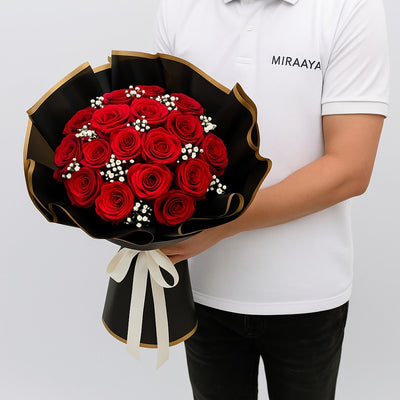 Scarlet Noir – 17 Red Roses with Baby’s Breath