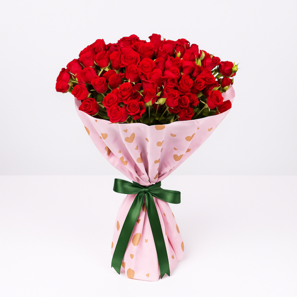  Crimson Love – 50 Red Spray Roses Bouquet